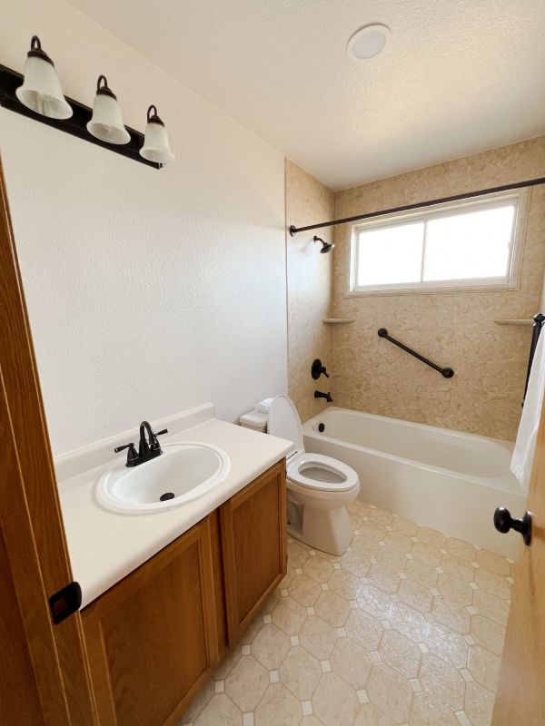 Top Bathroom Remodeling Companies in Oconomowoc, WI