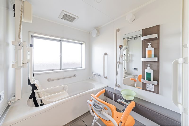 Best Walk-in Tub Remodeling Contractors in Hartford, WI